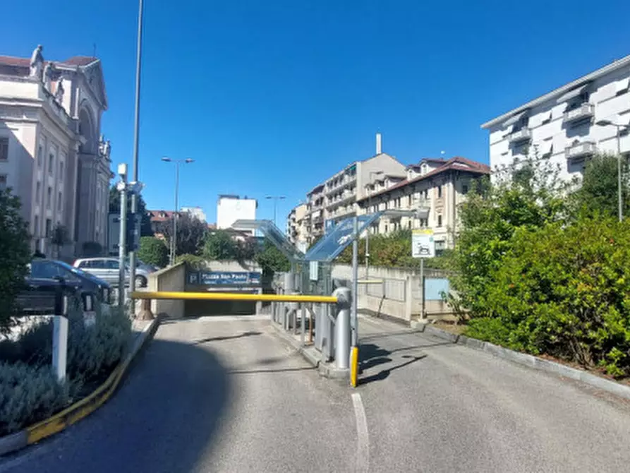 Immagine 5 di Posto auto in vendita  in Piazza San Paolo a Alba