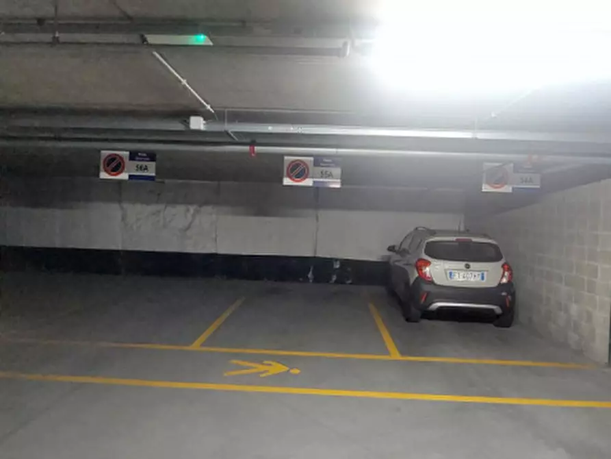 Immagine 8 di Posto auto in vendita  in Piazza San Paolo a Alba