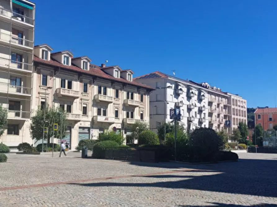 Immagine 10 di Posto auto in vendita  in Piazza San Paolo a Alba