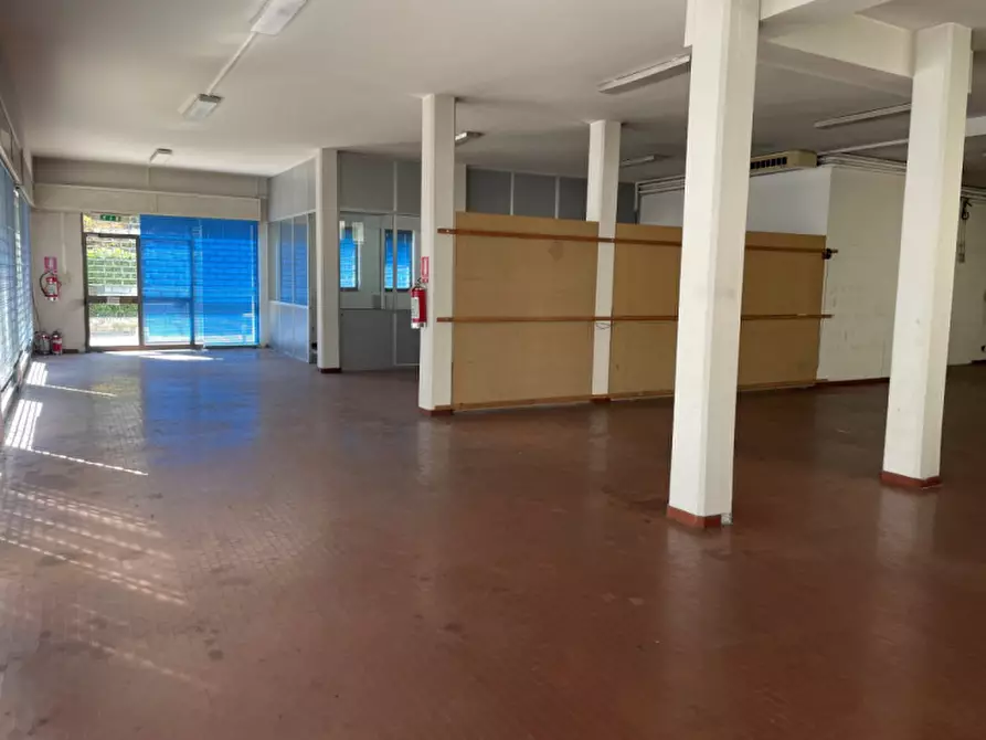 Immagine 2 di Negozio in affitto  in via Rossini 6 a Vicenza