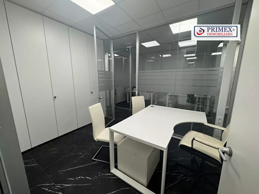 Immagine 27 di Ufficio in vendita  in via benedetto croce a Roma