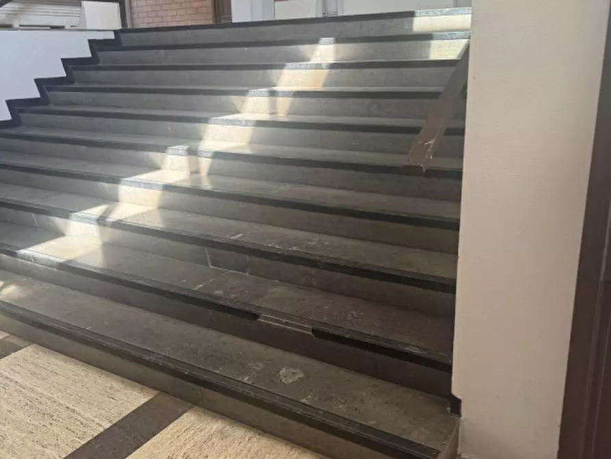 Immagine 43 di Ufficio in vendita  in via benedetto croce a Roma