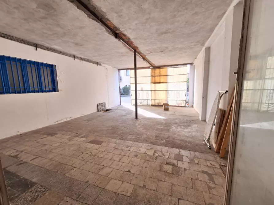 Immagine 2 di Magazzino in vendita  in via Matteotti a Spinea