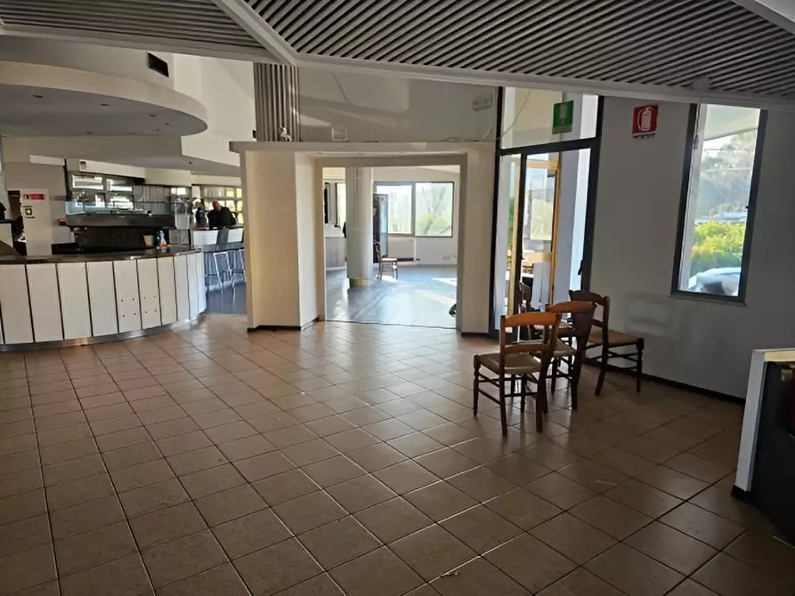 Immagine 3 di Attività commerciale in vendita  in via Della Chiesa, 42 a Prata Di Pordenone