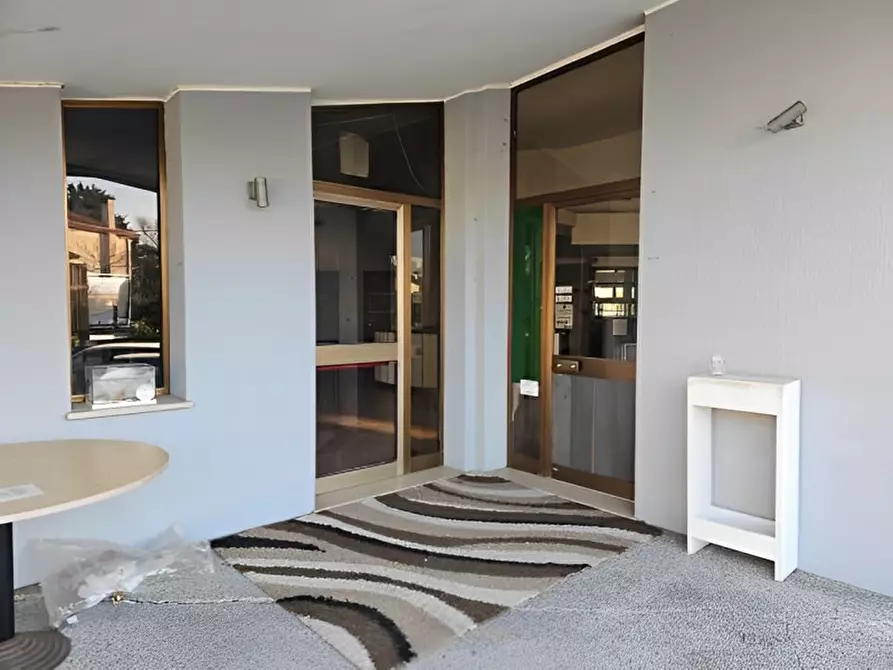 Immagine 4 di Attività commerciale in vendita  in via Della Chiesa, 42 a Prata Di Pordenone