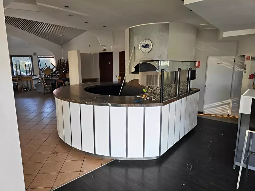 Immagine 15 di Attività commerciale in vendita  in via Della Chiesa, 42 a Prata Di Pordenone