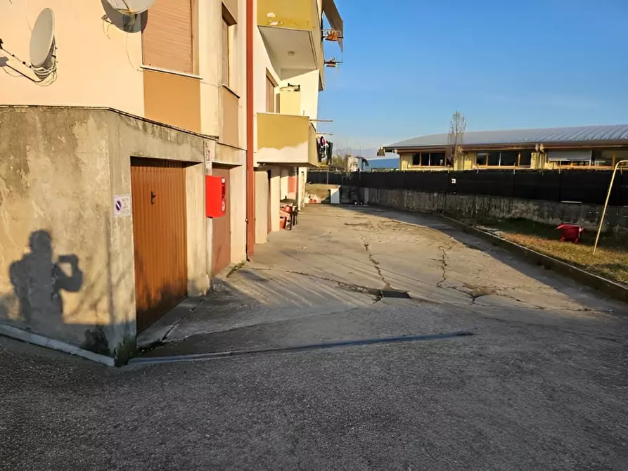 Immagine 22 di Attività commerciale in vendita  in via Della Chiesa, 42 a Prata Di Pordenone