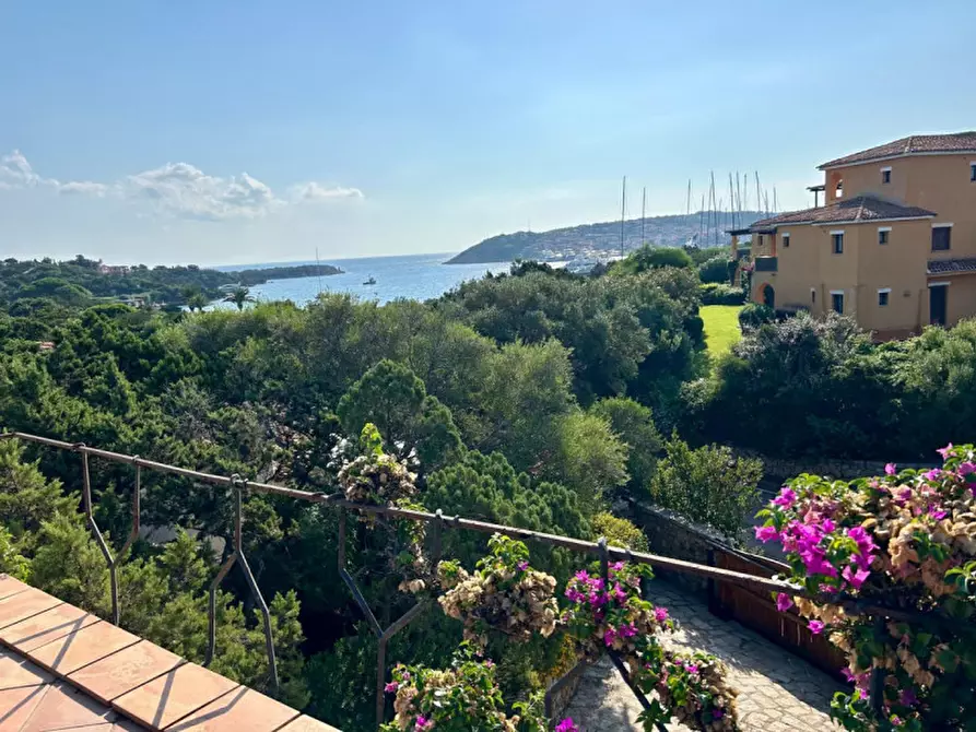 Immagine 27 di Villa in vendita  in via del timone a Arzachena