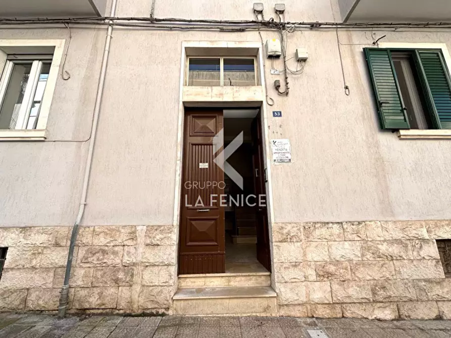 Immagine 1 di Appartamento in vendita  in corso dei mille a Martina Franca