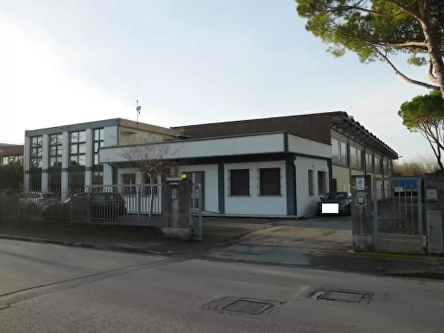 Immagine 1 di Capannone industriale in vendita  in Via Primo Maggio a Ceggia