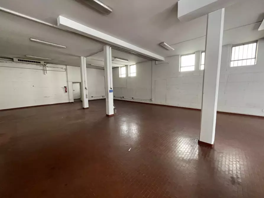 Immagine 10 di Ufficio in affitto  in via Rossini 6 a Vicenza