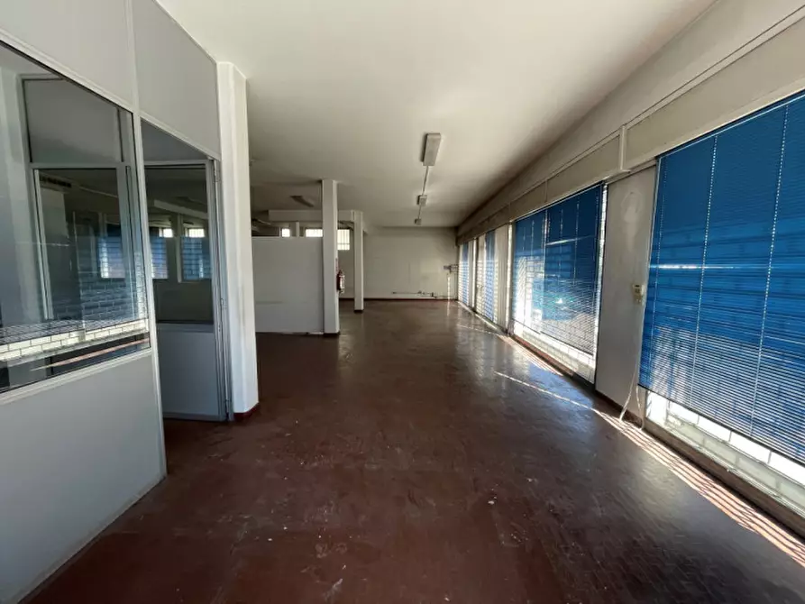 Immagine 13 di Ufficio in affitto  in via Rossini 6 a Vicenza