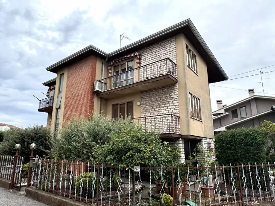 Immagine 39 di Villa in vendita  in Via Sant'Alberto, 19 a Badia Polesine