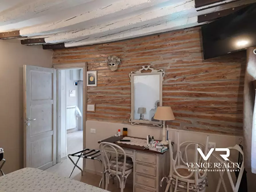 Immagine 1 di Appartamento in vendita  in GIARDINI a Venezia