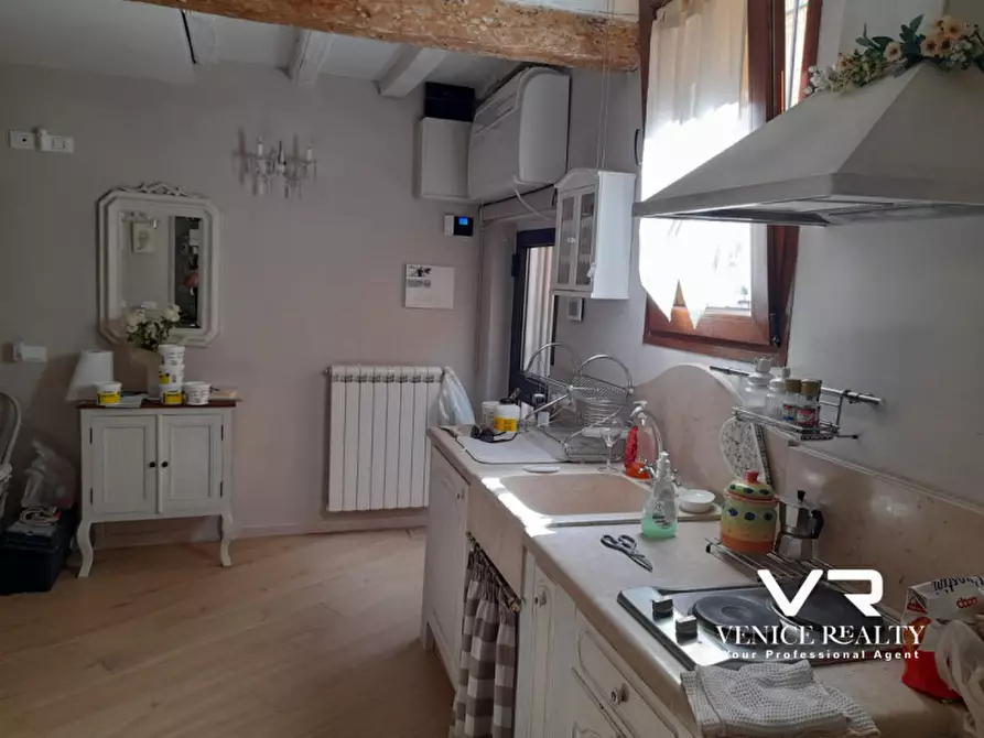 Immagine 2 di Appartamento in vendita  in GIARDINI a Venezia