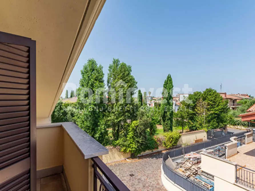 Immagine 32 di Villa in vendita  in Via Poggio Ameno a Guidonia Montecelio