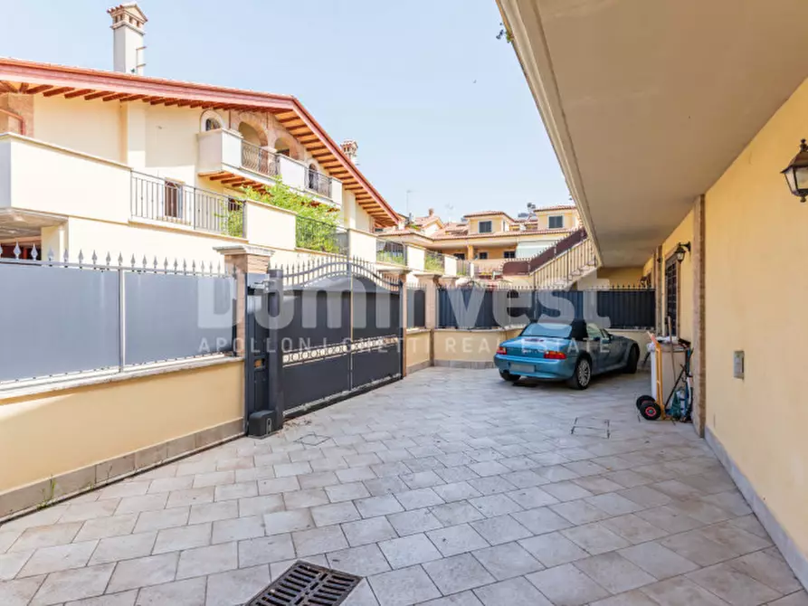 Immagine 71 di Villa in vendita  in Via Poggio Ameno a Guidonia Montecelio