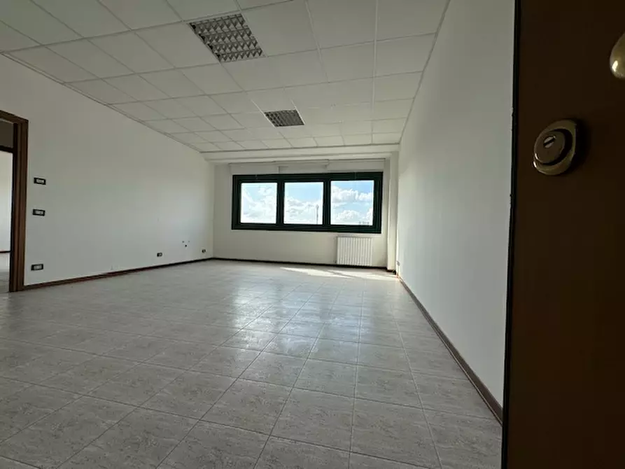 Immagine 9 di Ufficio in affitto  in via Po a Pianiga