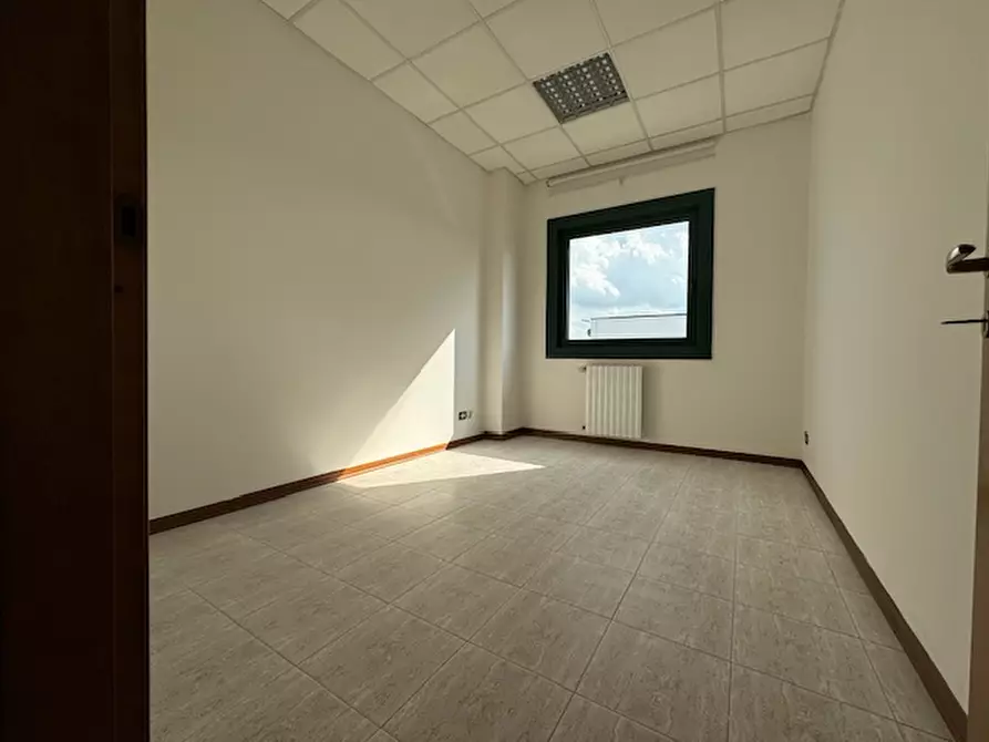 Immagine 12 di Ufficio in affitto  in via Po a Pianiga
