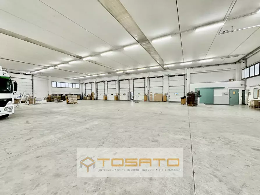 Immagine 3 di Capannone industriale in vendita  a Bovolone