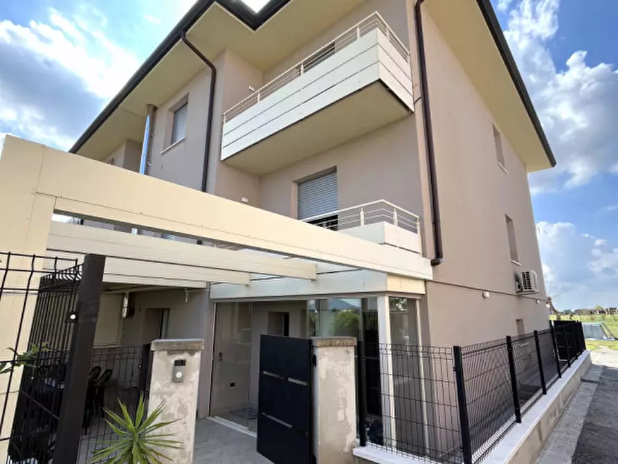 Immagine 51 di Villetta a schiera in vendita  in Via Cagnano a Poiana Maggiore