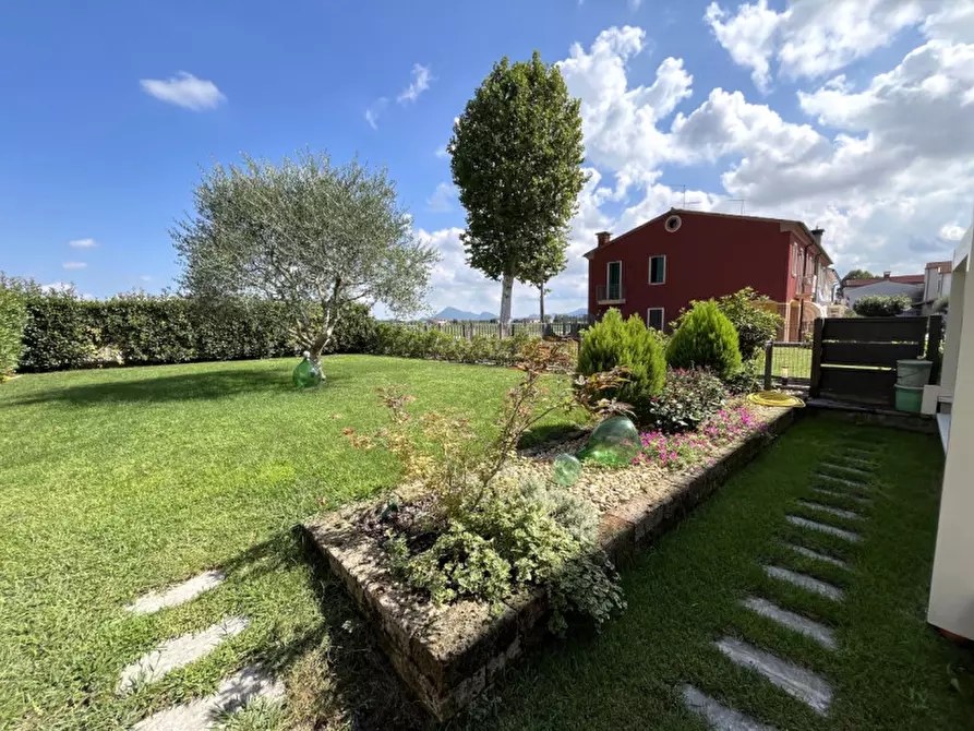 Immagine 56 di Villetta a schiera in vendita  in Via Cagnano a Poiana Maggiore