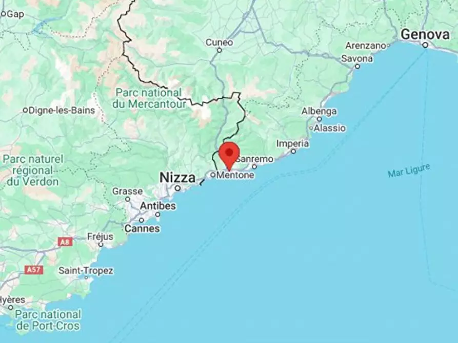 Immagine 4 di Negozio in vendita  in via Ruffini, N. snc a Ventimiglia