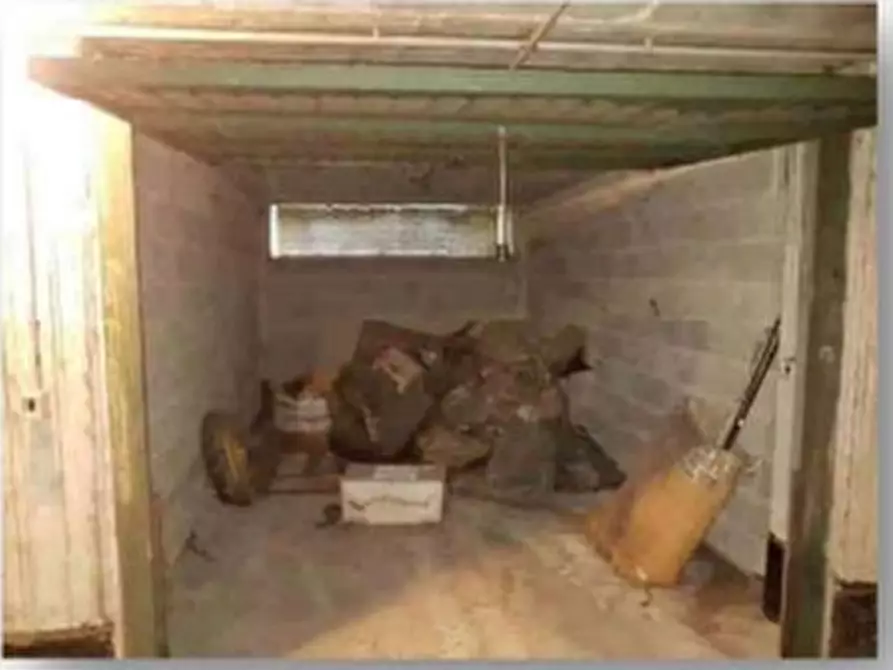 Immagine 14 di Garage in vendita  in VIA XX SETTEMBRE a San Martino Buon Albergo