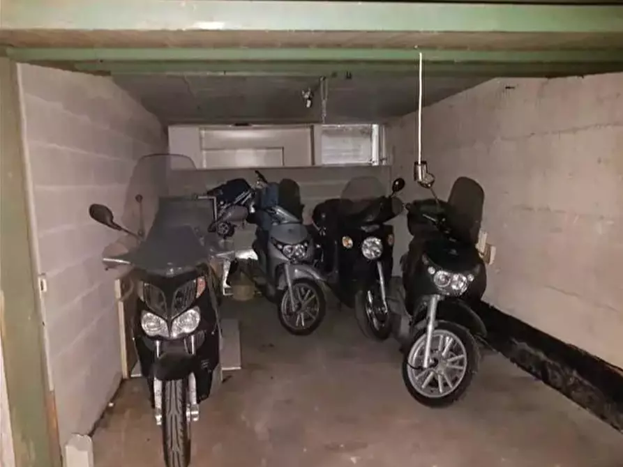 Immagine 24 di Garage in vendita  in VIA XX SETTEMBRE a San Martino Buon Albergo