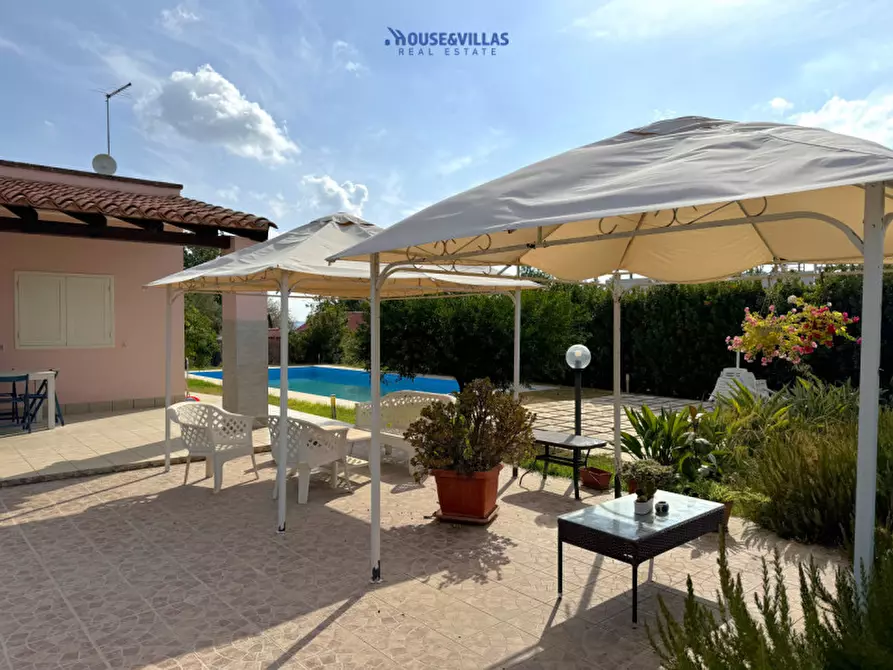 Immagine 9 di Villa in vendita  in Contrada Laufi a Noto