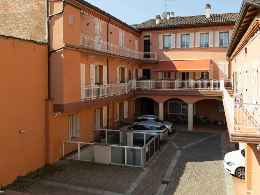 Immagine 1 di Appartamento in vendita  a Imola