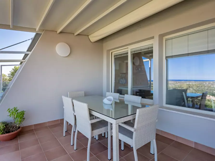 Immagine 4 di Appartamento in vendita  in Is Molas Asfoledi a Pula