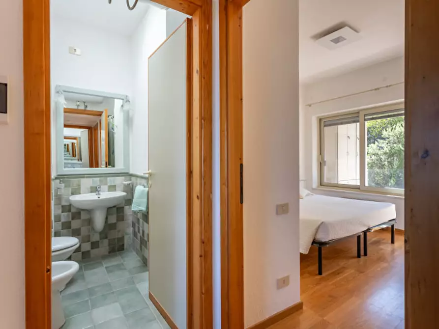 Immagine 10 di Appartamento in vendita  in Is Molas Asfoledi a Pula