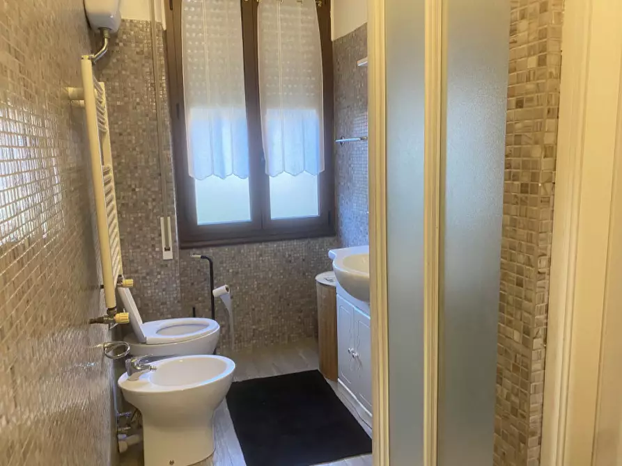 Immagine 10 di Appartamento in affitto  in via Amendola a Genova