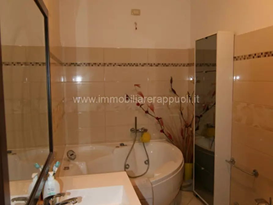 Immagine 8 di Villetta a schiera in vendita  a Torrita Di Siena