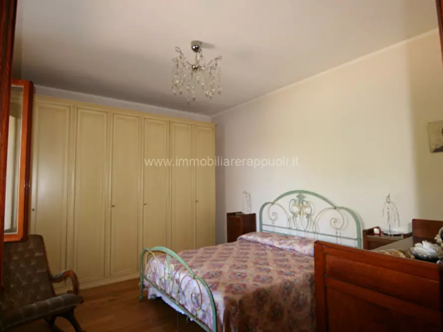 Immagine 10 di Villetta a schiera in vendita  a Torrita Di Siena