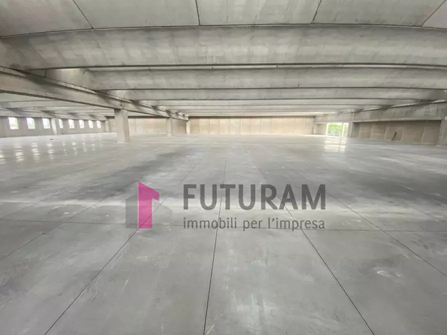 Immagine 15 di Capannone industriale in affitto  in via prandina a Carmignano Di Brenta