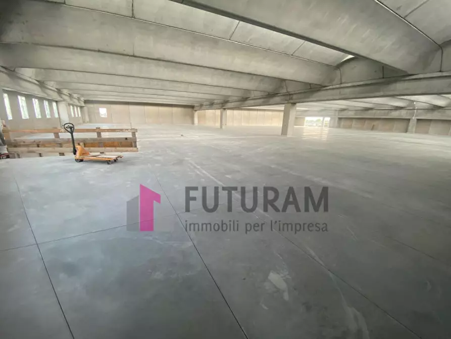 Immagine 18 di Capannone industriale in affitto  in via prandina a Carmignano Di Brenta