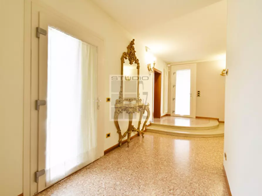 Immagine 13 di Casa bifamiliare in vendita  in via Venier a Loreggia