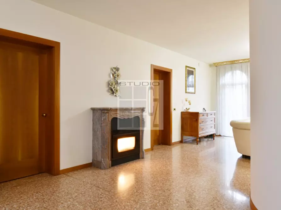 Immagine 16 di Casa bifamiliare in vendita  in via Venier a Loreggia