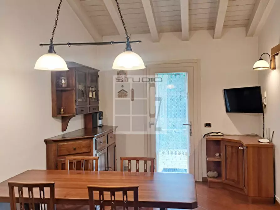 Immagine 17 di Casa bifamiliare in vendita  in via Venier a Loreggia