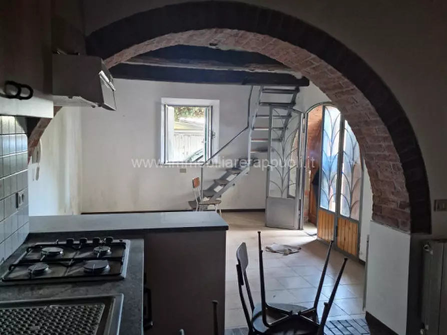 Immagine 2 di Casa indipendente in vendita  a Cortona