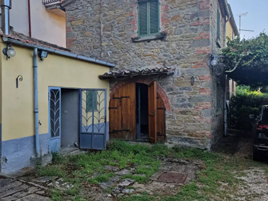 Immagine 10 di Casa indipendente in vendita  a Cortona