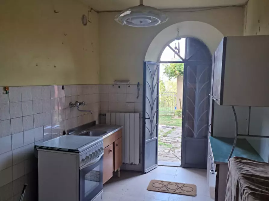 Immagine 11 di Casa indipendente in vendita  a Cortona