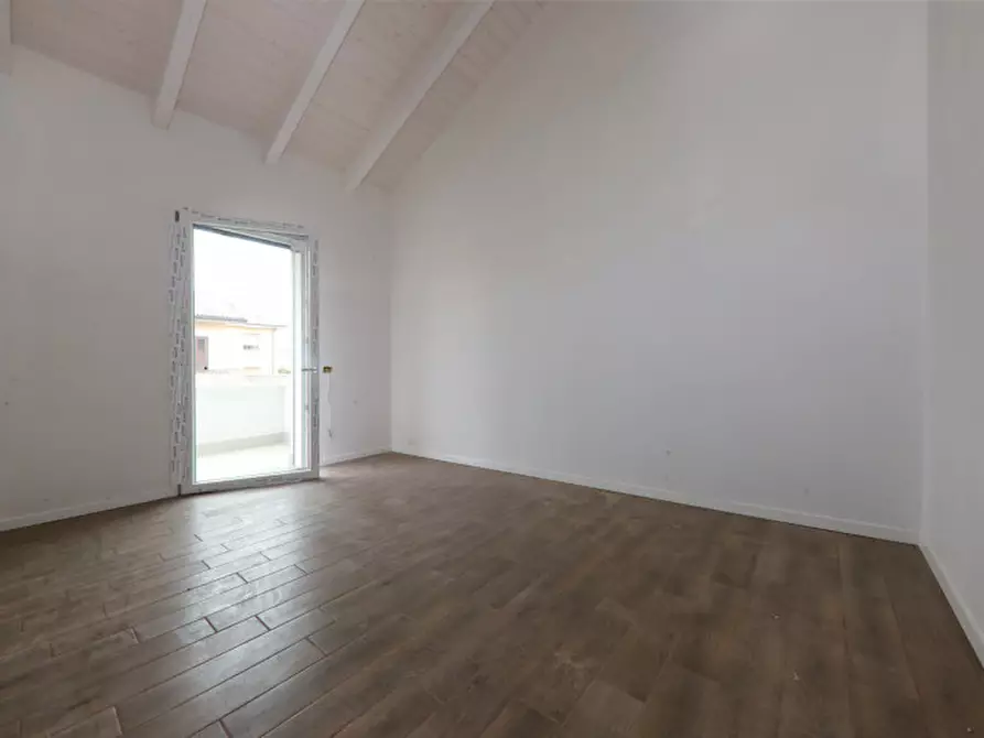 Immagine 7 di Villa in vendita  in Via Belvedere a Arcore