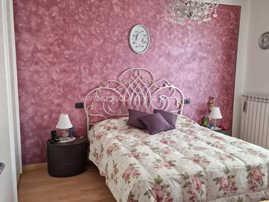 Immagine 7 di Appartamento in vendita  a Sinalunga