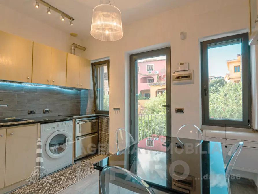 Immagine 3 di Appartamento in vendita  in via fratelli bandiera 7 a La Maddalena