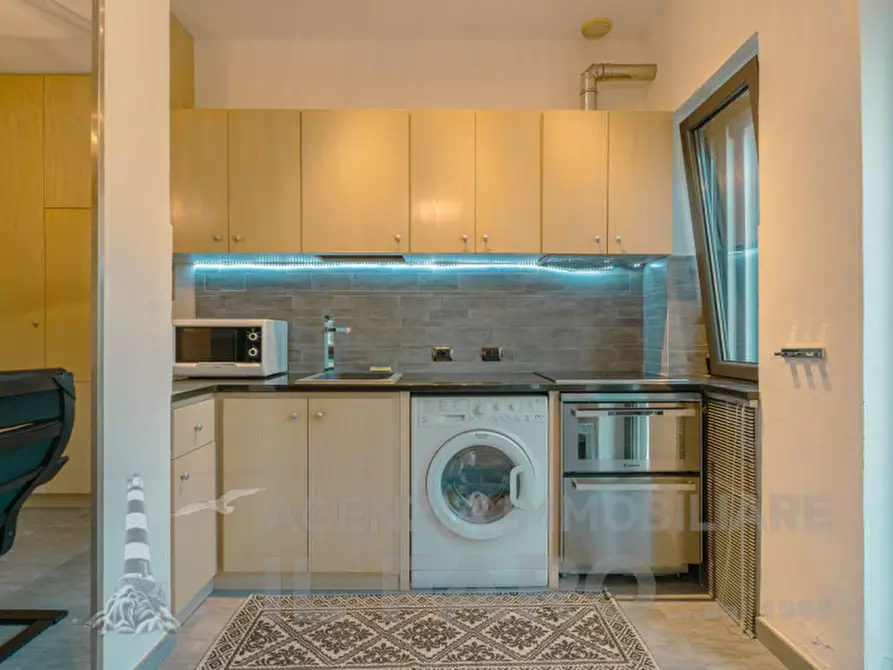 Immagine 4 di Appartamento in vendita  in via fratelli bandiera 7 a La Maddalena