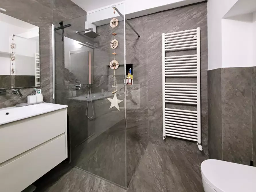 Immagine 9 di Appartamento in vendita  in Via Nazionale a Vallelaghi