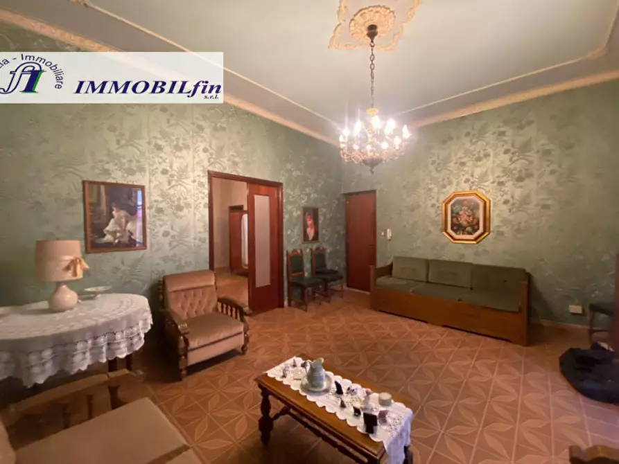 Immagine 8 di Palazzo in vendita  in Via Pietro Mascagni a Villabate